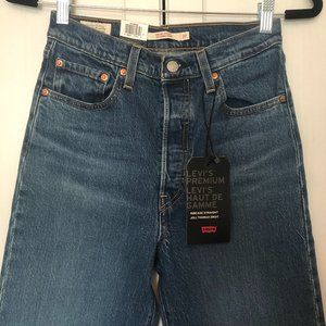 Levi's Ribcage Straight